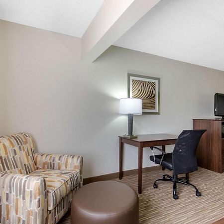 Quality Inn & Suites Mountain Home North Exterior photo
