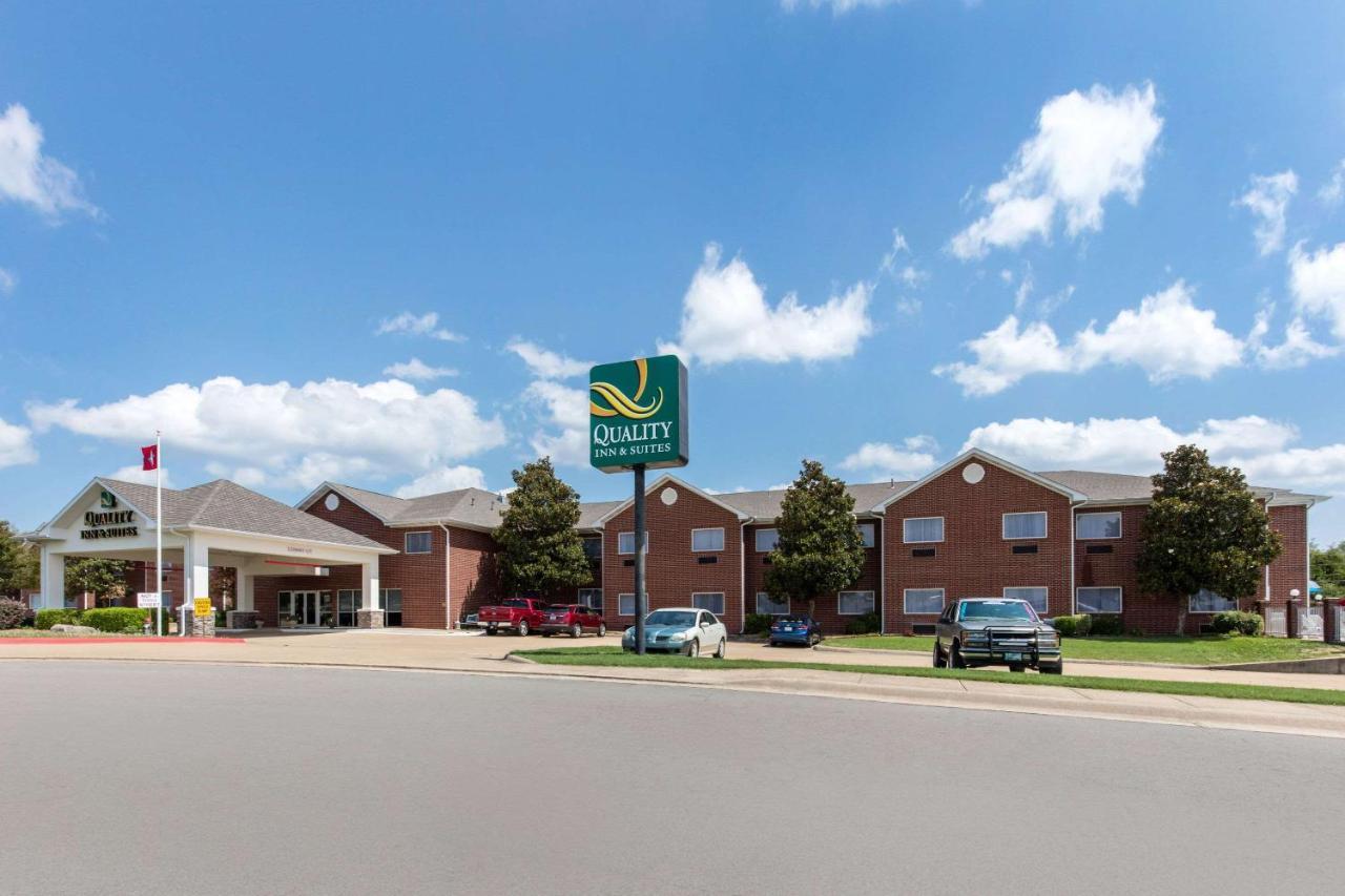 Quality Inn & Suites Mountain Home North Exterior photo