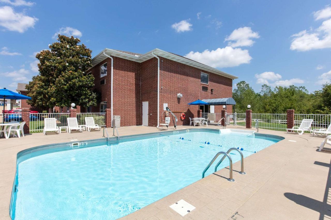 Quality Inn & Suites Mountain Home North Exterior photo
